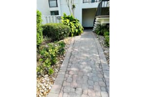 2806 Bridgewood Drive, Boca Raton, FL 33434 Sold 09/10/24