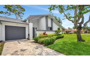 6117 Elsinore Circle, Greenacres, FL 33463 Sold 08/19/24