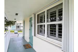 200 Horizons W 212, Boynton Beach, FL 33435 Sold 08/05/24