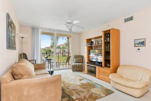 112 Villa Circle 112, Boynton Beach, FL 33435 Sold 07/18/24