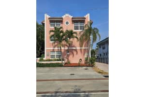 4640 Bougainvilla Dr APT 4, Lauderdale-By-The-Sea, FL 33308, Sold 10/08/24