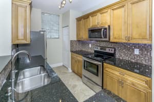 630 S Sapodilla Avenue 117, West Palm Beach, FL 33401 Sold 06/07/24