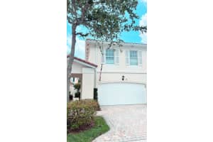 76 Laurel Oaks Circle, Tequesta, FL 33469 Sold 07/01/24