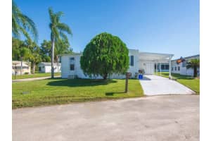 2 Galicia Ln, Port St. Lucie, FL 34952, Sold 11/27/24