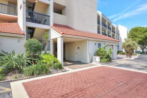 118 Lake Emerald Dr APT 410, Oakland Park, FL 33309, Sold 06/21/24