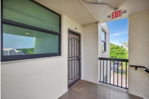 118 Lake Emerald Dr APT 410, Oakland Park, FL 33309, Sold 06/21/24