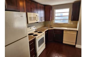 137 Golden Isles Dr APT 1508, Hallandale Beach, FL 33009, Sold 09/27/24