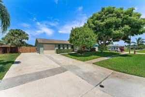 787 Carissa Drive, Royal Palm Beach, FL 33411 Sold 07/09/24