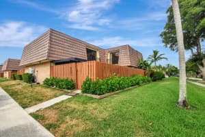 892 Springdale Cir, Palm Springs, FL 33461, Sold 06/14/24