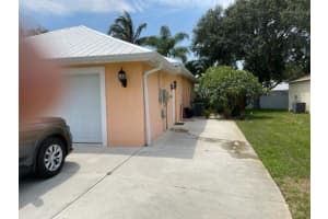 426 NE Vanda Terrando, Jensen Beach, FL 34957 Sold 07/01/24