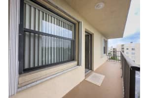 896 N Federal Highway 425, Lantana, FL 33462 Sold 11/01/24