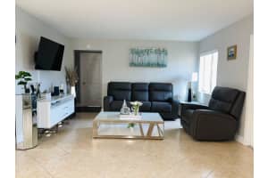 236 Pine Hov Circle D-1, Greenacres, FL 33463 Sold 07/11/24