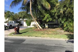 420 NW 7th St, Boynton Beach, FL 33426, Sold 10/01/24