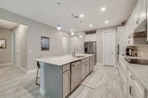 8250 Hanoverian Dr, Wellington, FL 33467, Sold 08/12/24