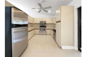9356 NW 53rd St, Sunrise, FL 33351, Sold 08/30/24