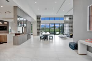 7925 Steeplechase Dr, Palm Beach Gardens, FL 33418, Sold 08/15/24