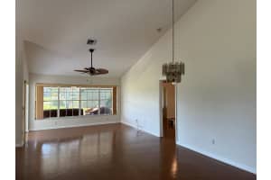 295 Moccasin Trail W, Jupiter, FL 33458 Sold 05/31/24