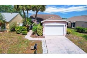 70 Paxford Lane, Boynton Beach, FL 33426 Sold 07/02/24