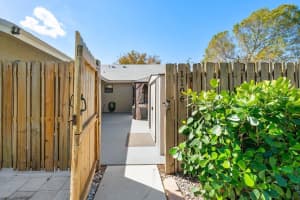 1106 Hyacinth Pl, Wellington, FL 33414, Sold 05/21/24