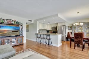 2103 Oakridge V, Deerfield Beach, FL 33442 Sold 11/22/24