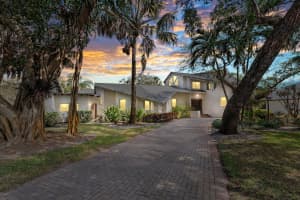 12 Oakwood Drive, Sewalls Point, FL 34996 Sold 10/02/24