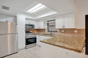 10 Laredo Place 7-7, Davie, FL 33324 Sold 07/11/24