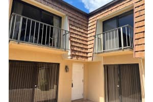 2703 27th Lane, Greenacres, FL 33463 Sold 09/04/24