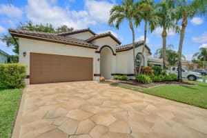 3565 Old Lighthouse Circle, Wellington, FL 33414 Sold 06/21/24