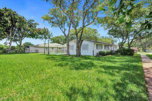 5500 SW 7th Street, Plantation, FL 33317 Sold 09/25/24