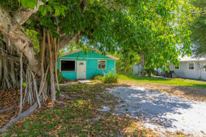 801 SE Central Avenue, Stuart, FL 34994 Sold 12/06/24