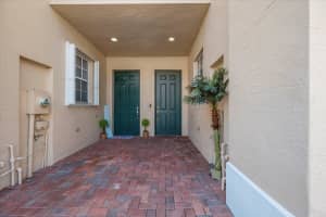 308 SW Otter Run Place, Stuart, FL 34997 Sold 08/27/24