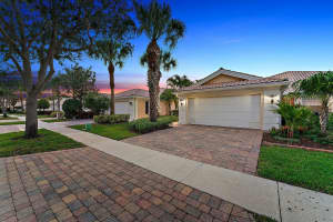 3071 Verdmont Lane, Wellington, FL 33414 Sold 06/14/24