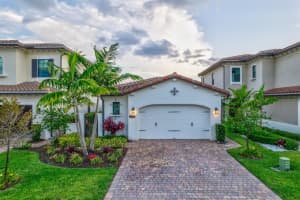 11818 SW 13th Court, Pembroke Pines, FL 33025 Sold 09/06/24