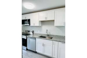 1432 SE Colchester Circle, Port Saint Lucie, FL 34952 Sold 09/17/24