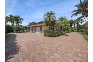 335 Glenbrook Drive, Atlantis, FL 33462 Sold 08/27/24