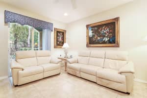 4861 Bonsai Circle 101, Palm Beach Gardens, FL 33418 Sold 07/22/24