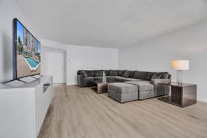 1000 S Ocean Boulevard 11d, Pompano Beach, FL 33062 Sold 03/28/25