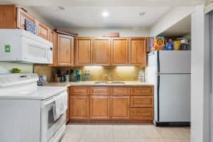 910 Seneca Street, Jupiter, FL 33458 Sold 09/11/24