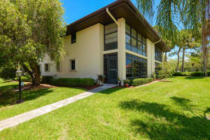 271 SW South River Drive 101, Stuart, FL 34997 Sold 11/20/24