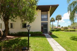 271 SW South River Drive 101, Stuart, FL 34997 Sold 11/20/24