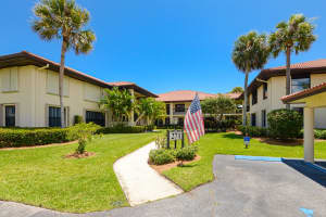 271 SW South River Drive 101, Stuart, FL 34997 Sold 11/20/24