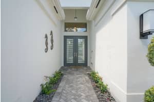 9197 Seahorse Bay Drive, Boynton Beach, FL 33473 Sold 07/29/24