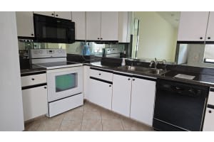 6128 Kings Gate Circle, Delray Beach, FL 33484 Sold 09/05/24