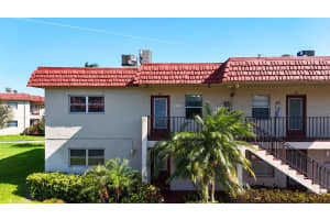33 Abbey Lane 201, Delray Beach, FL 33446 Sold 09/30/24