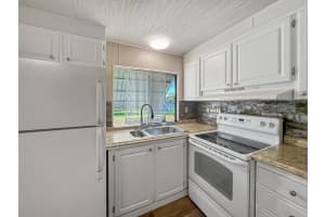 2692 SW Pontiac Place, Stuart, FL 34997 Sold 09/11/24
