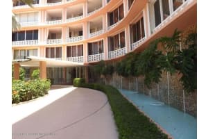315 S Lake Drive 1d, Palm Beach, FL 33480 Sold 06/19/24