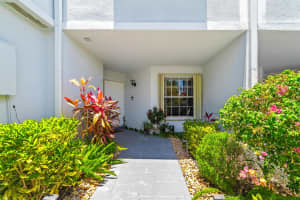 17070 Boca Club Boulevard 4, Boca Raton, FL 33487 Sold 07/26/24