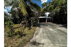 2911 NE 9th Avenue, Pompano Beach, FL 33064 Sold 02/28/25