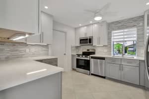 17 Ridge Pointe Drive A, Boynton Beach, FL 33435 Sold 07/15/24