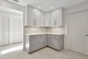 17 Ridge Pointe Drive A, Boynton Beach, FL 33435 Sold 07/15/24